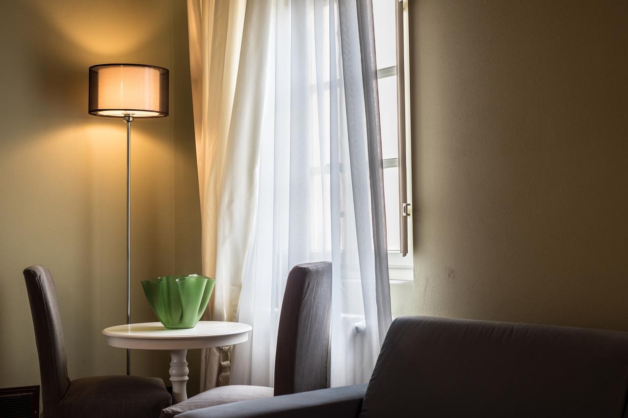 B&B Residenza Di Via Fontana Λούκα Εξωτερικό φωτογραφία